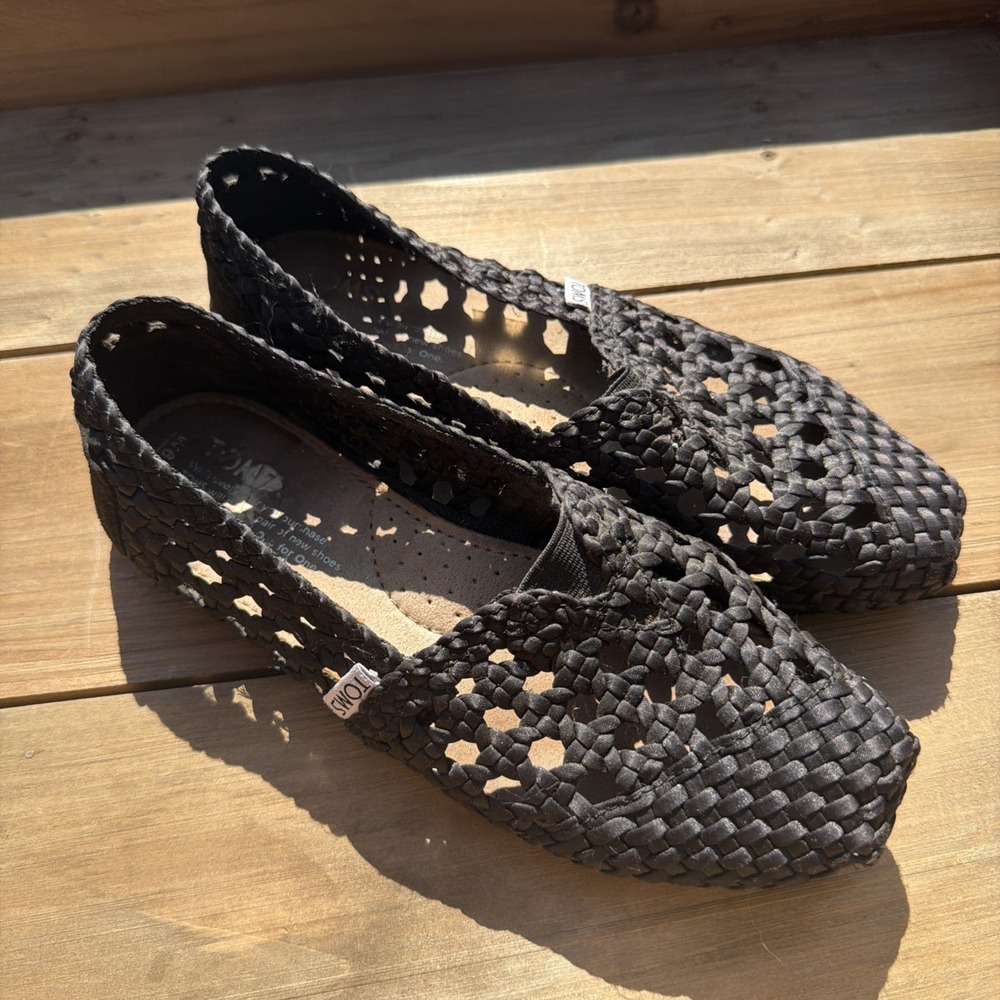 TOMS*Black Woven Breathable Flats*Slip On Women's Size 6.5 Casual Shoes